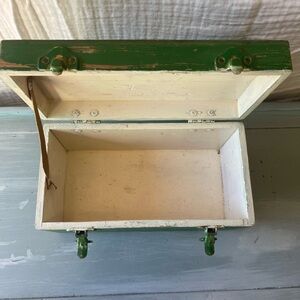Wooden box green white